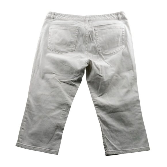 Chaps Womens Capri Pants Size 16 Flat Front White Straight Leg Casual Classic - Picture 2 of 11